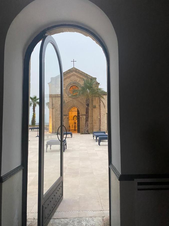 Castello Ducale Colonna Resort Ioppolo Giancaxio Ngoại thất bức ảnh